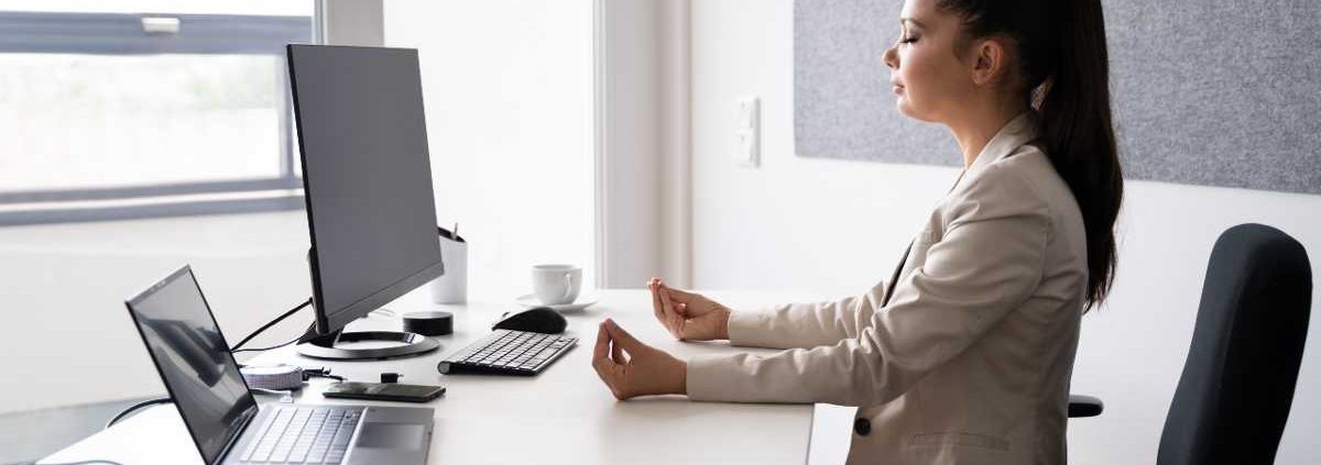 One minute yoga meditation