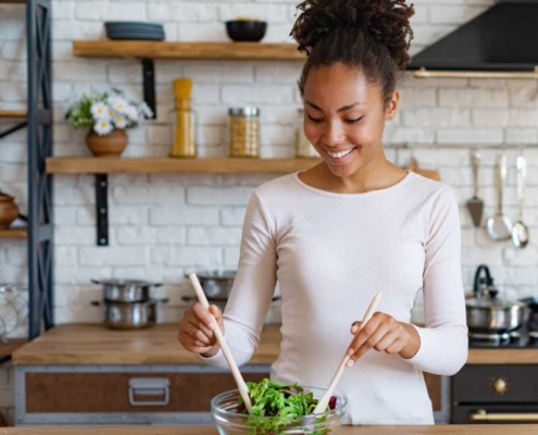 Paying attention to what you eat and drink may help prevent headache or migraine attacks.