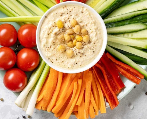 hummus and veggies